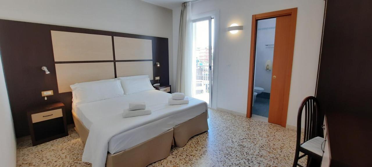 Hotel Atenea Golden Star 卡奥莱 外观 照片