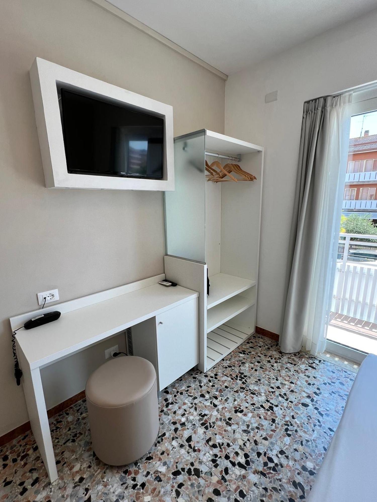Hotel Atenea Golden Star 卡奥莱 外观 照片